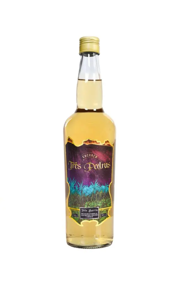 Cachaça Três Pedras Três Barris 700ml